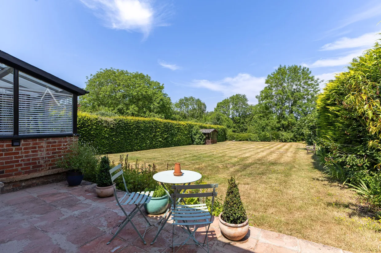 Jefferies Road, Leatherhead, KT24 photo 13