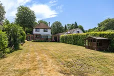 Jefferies Road, Leatherhead, KT24 photo 14