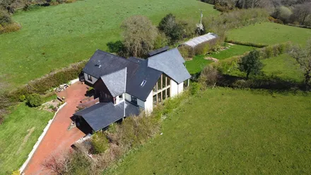 Cefn Abbey , Llanarthney, Carmarthen, SA32