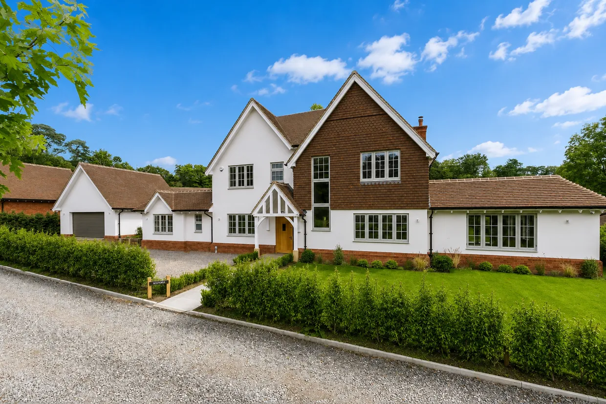 Arkell Lane, Frensham, Farnham, GU10 photo 1