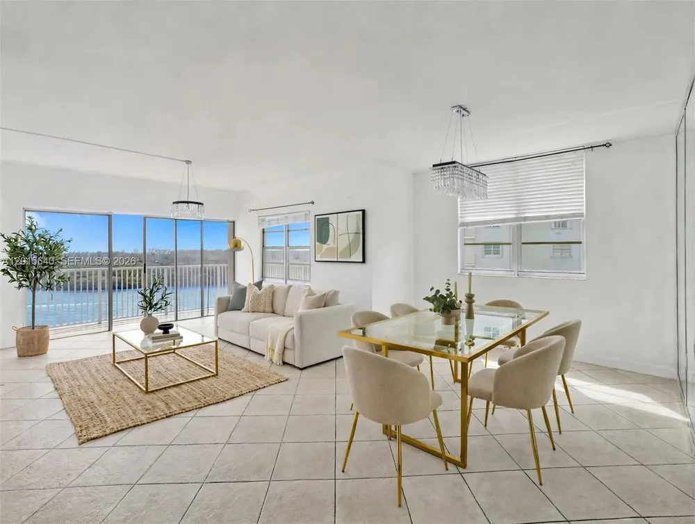 300 Bayview Dr, Sunny Isles Beach, FL 33160