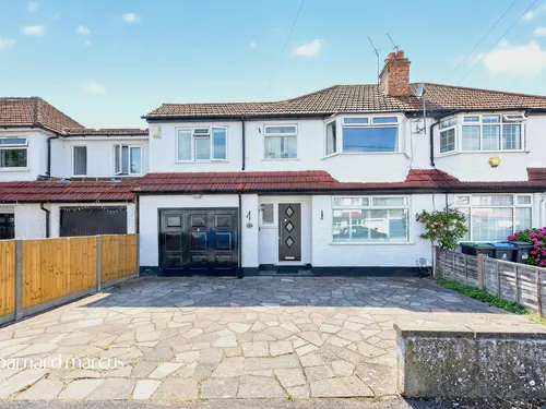 Ravenswood Avenue, Surbitonphoto
