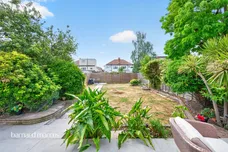 Ravenswood Avenue, Surbiton