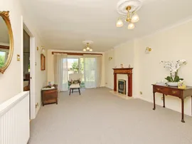 Acacia Grove, Haxby, York thumb 3