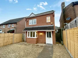 Lovage Way, Waterlooville photo