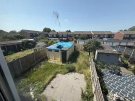 Fyfield Road, Rainham thumb 2
