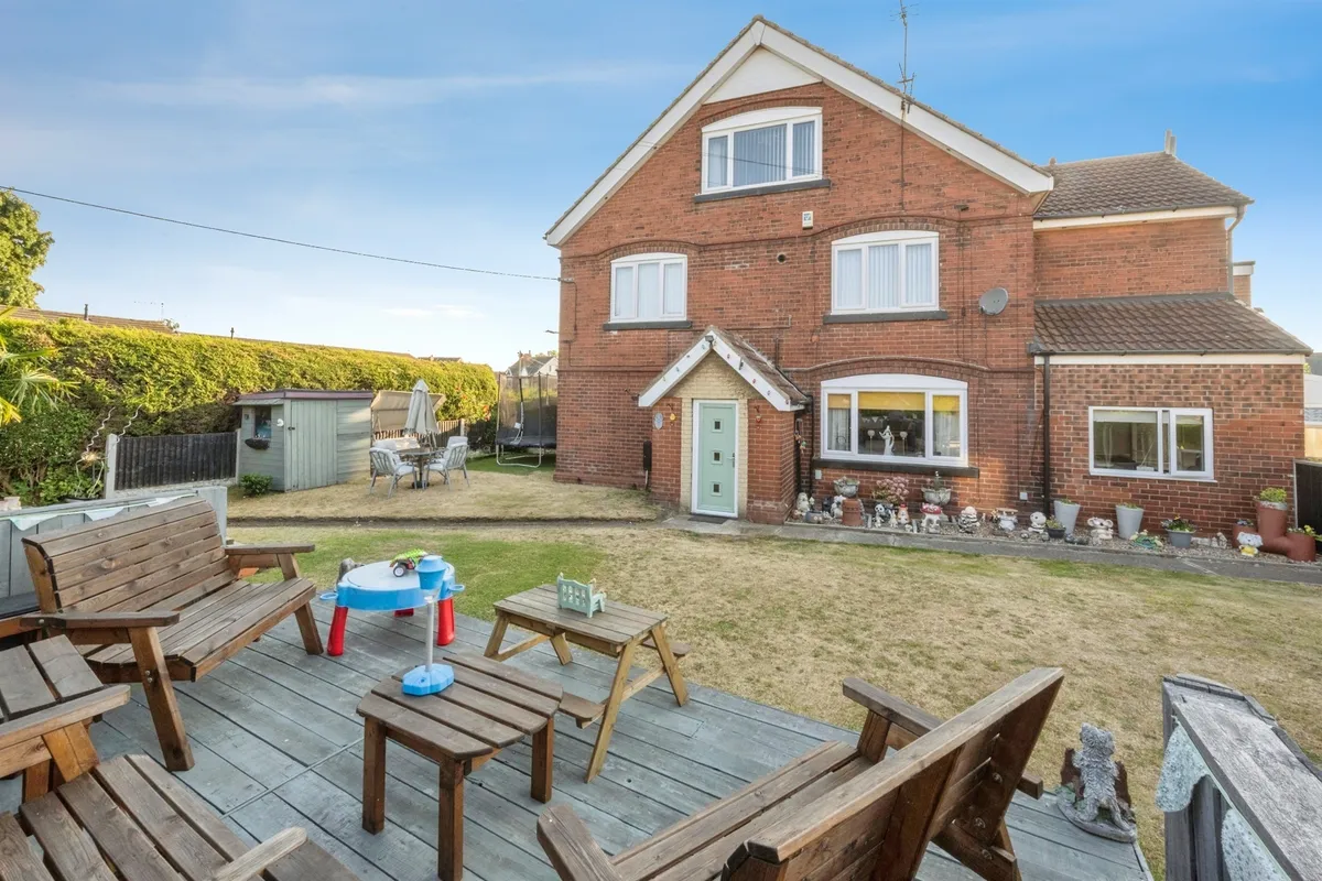 Deacon Crescent, Maltby, ROTHERHAM