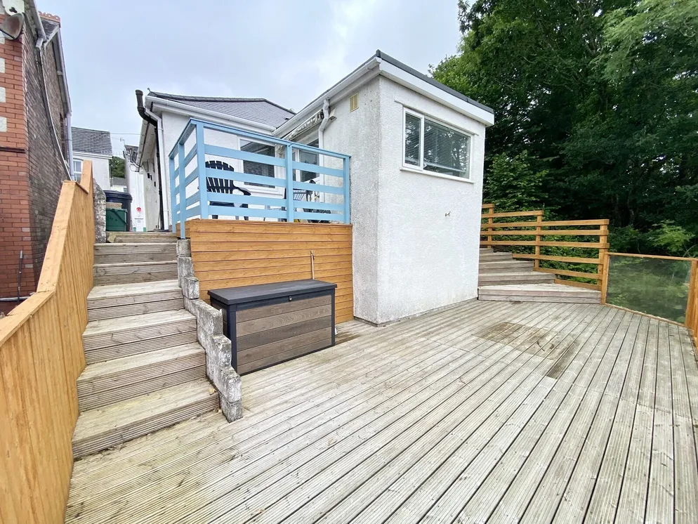 Property carousel item 15