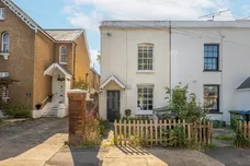 Victoria Road, Kingston Upon Thames, KT1 photo 1