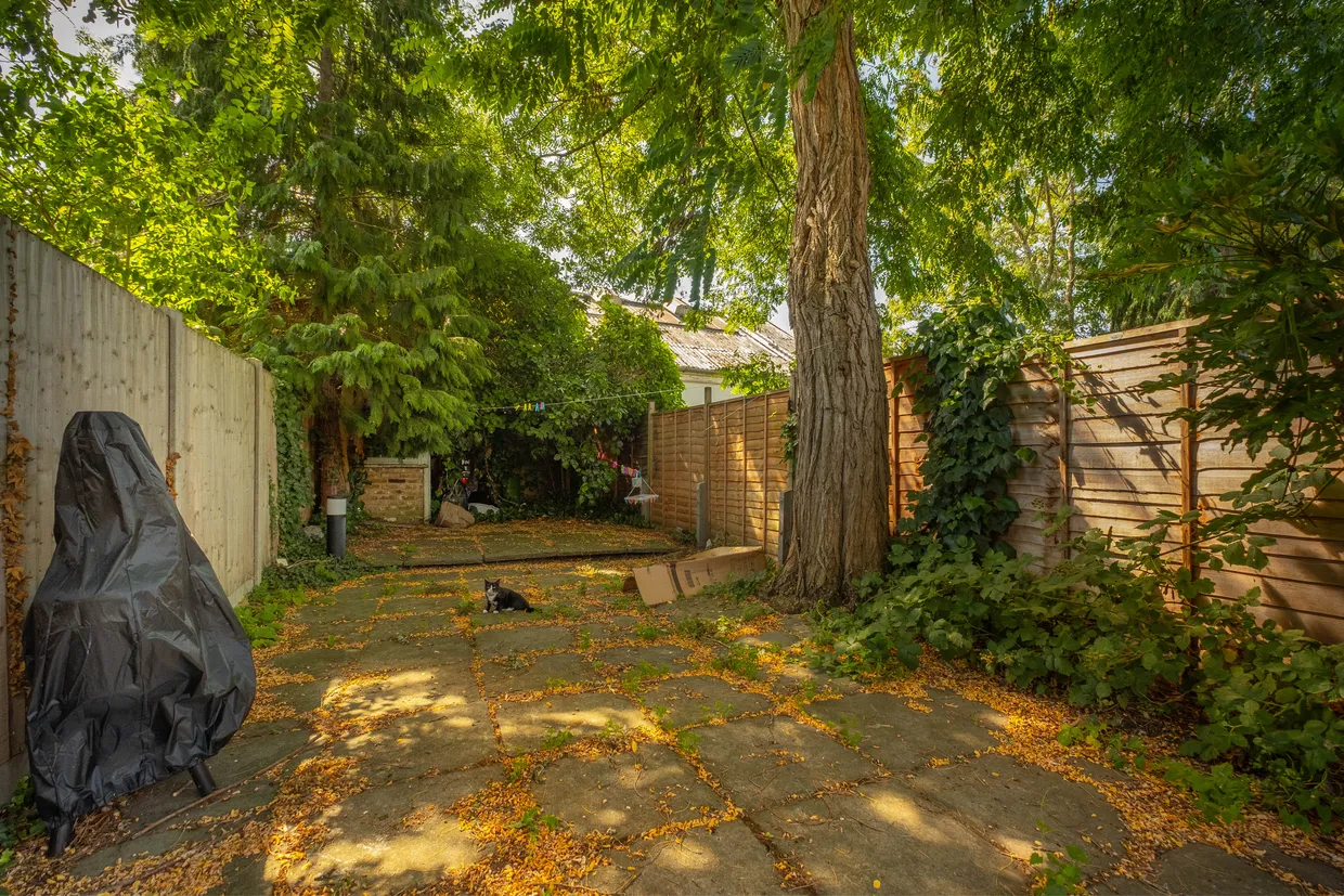 Victoria Road, Kingston Upon Thames, KT1 photo 2
