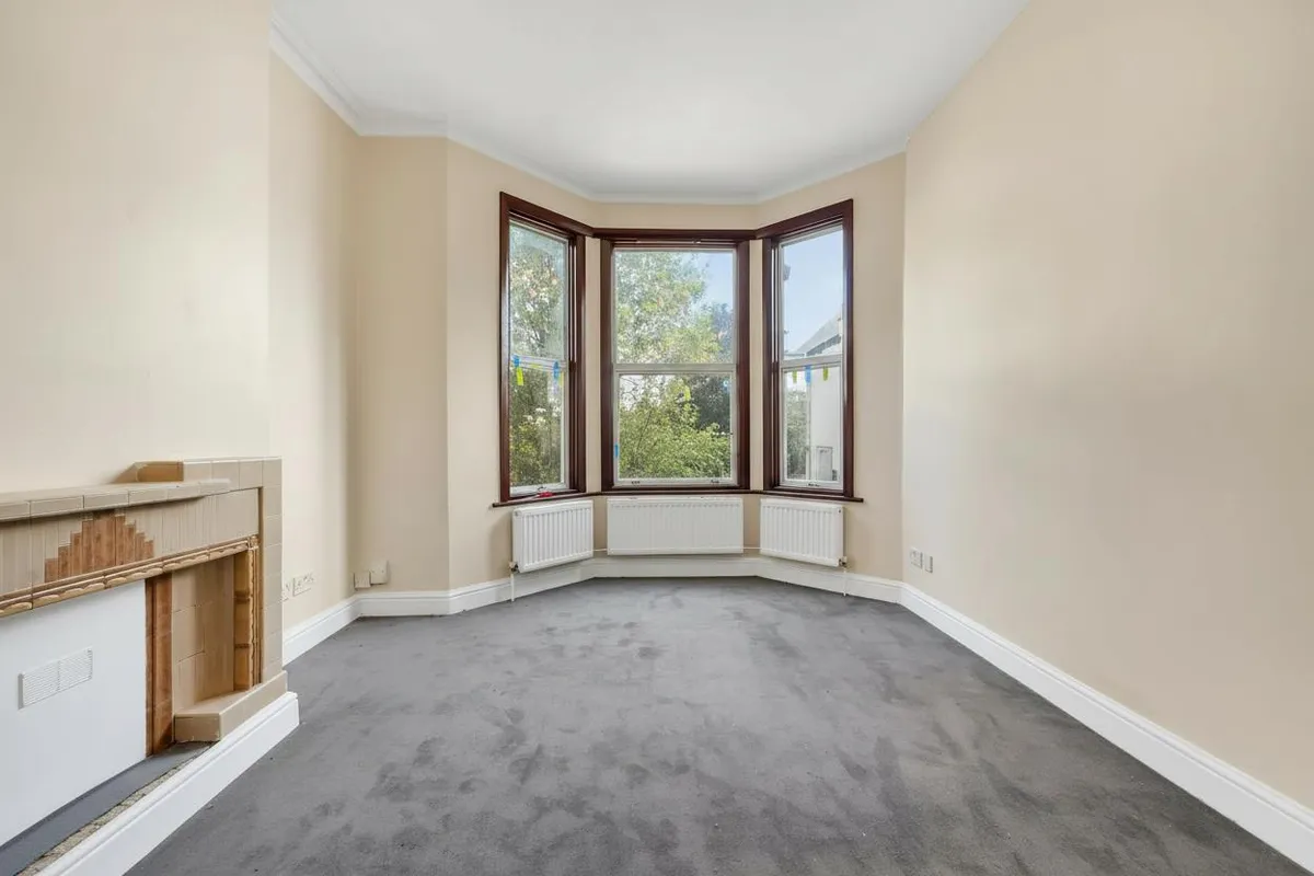 Leghorn Road, London