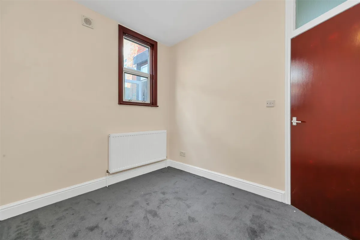 Leghorn Road, London