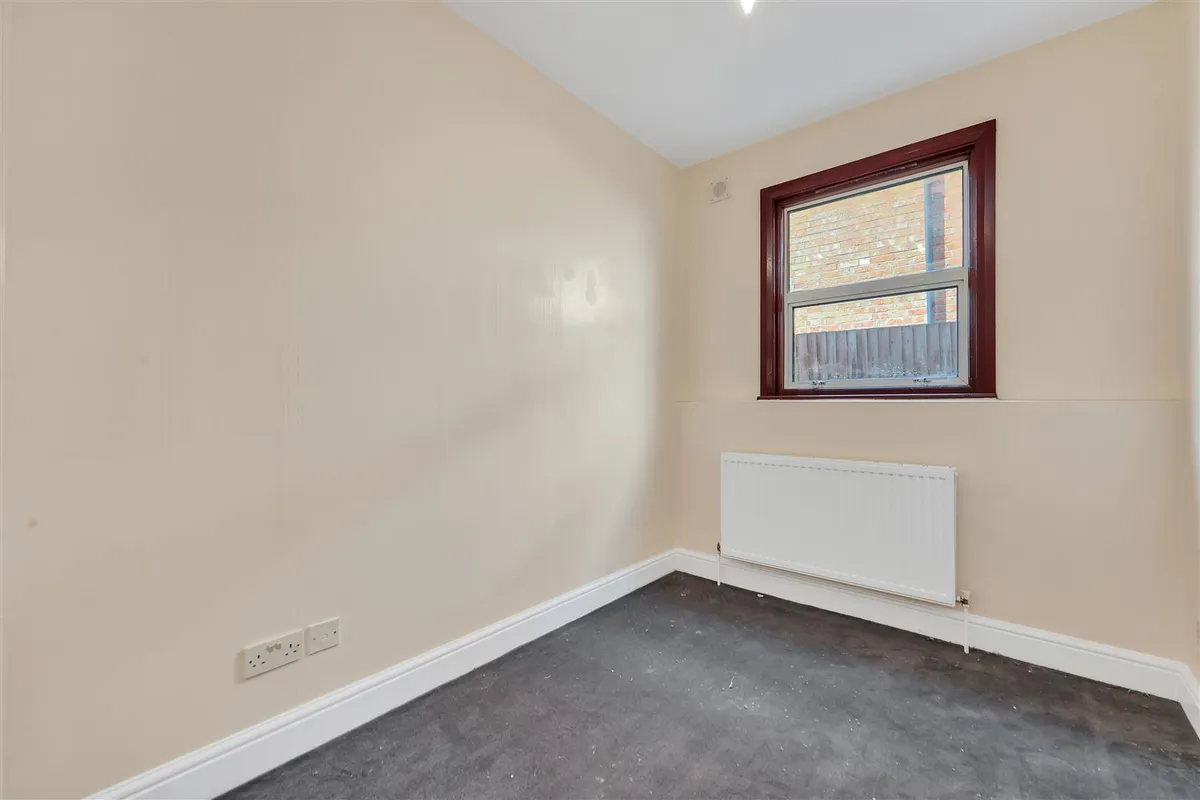 Leghorn Road, London