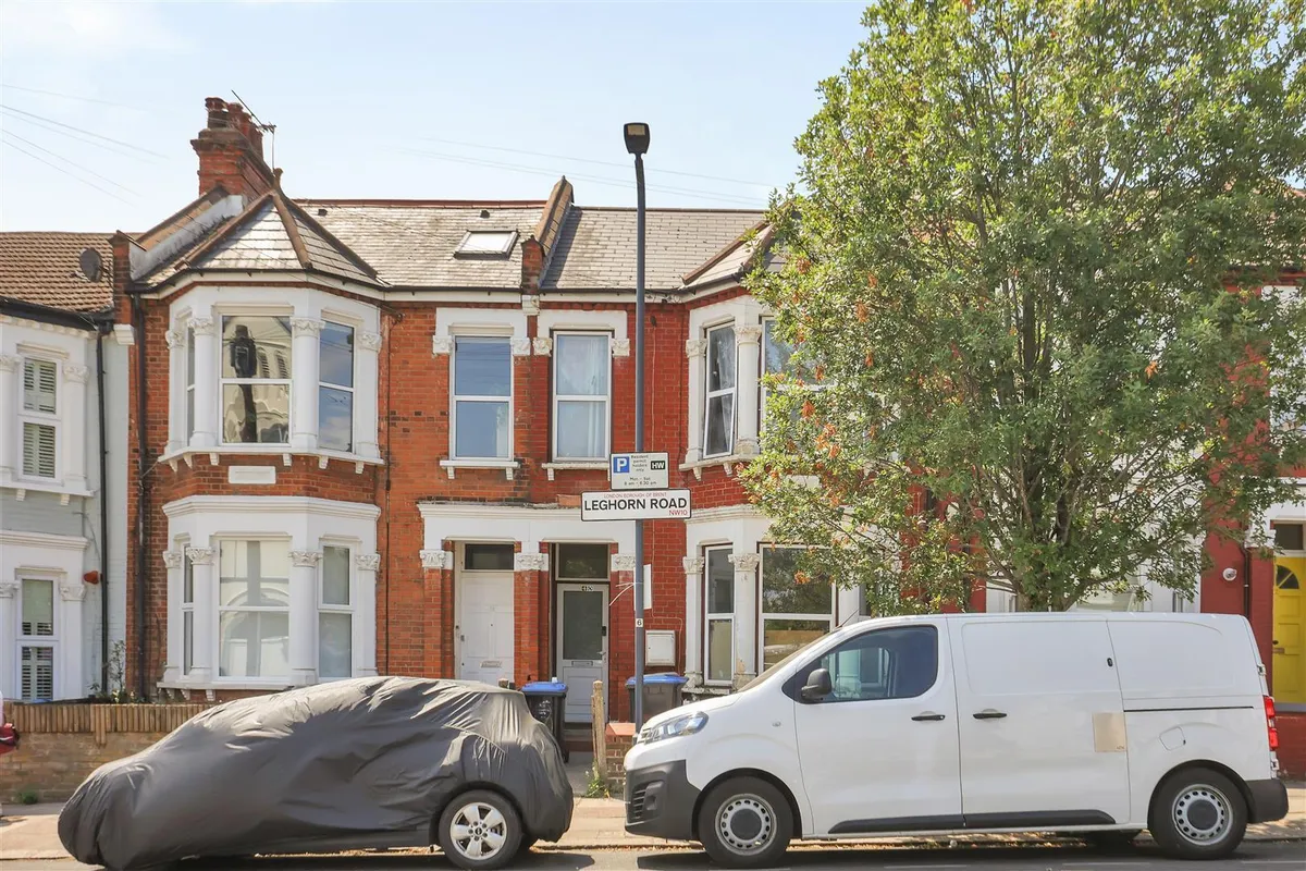 Leghorn Road, London
