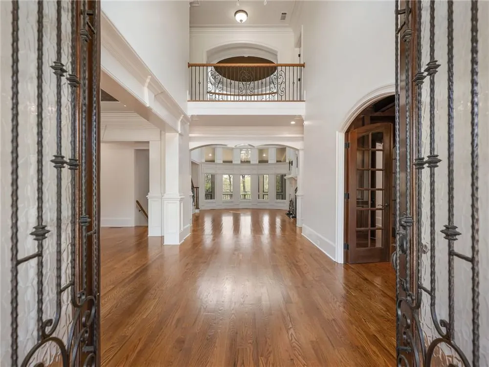 2279 Weeping Oak Dr, Braselton, GA 30517