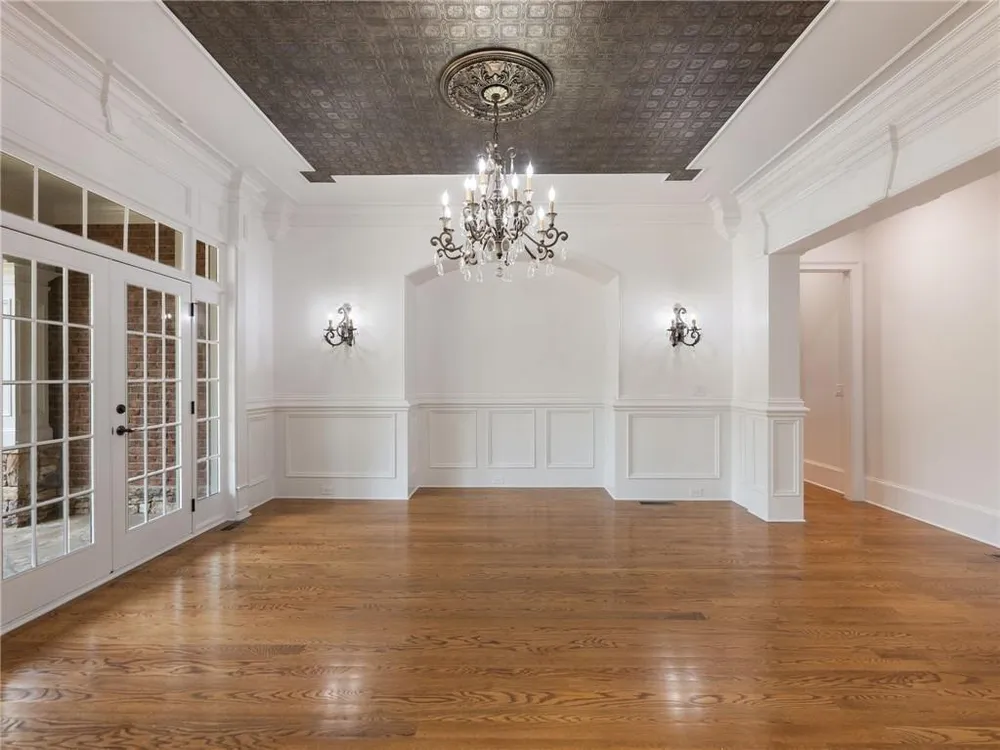 2279 Weeping Oak Dr, Braselton, GA 30517