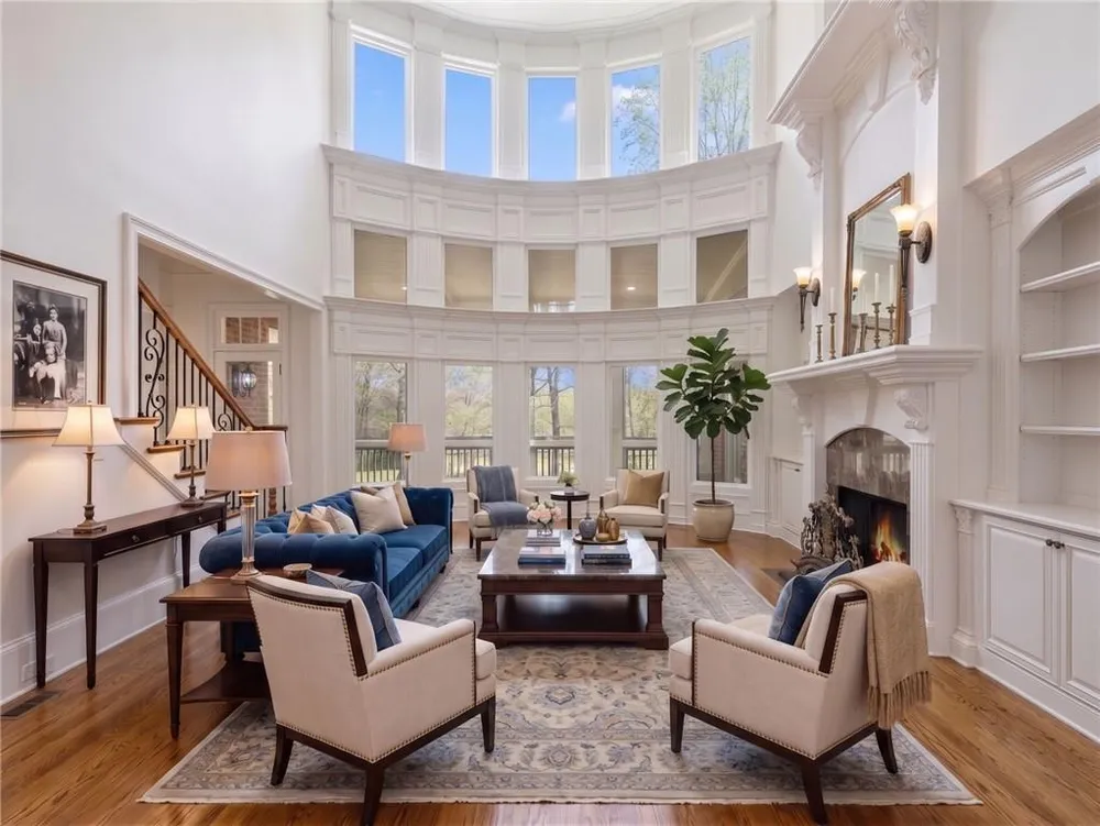 2279 Weeping Oak Dr, Braselton, GA 30517
