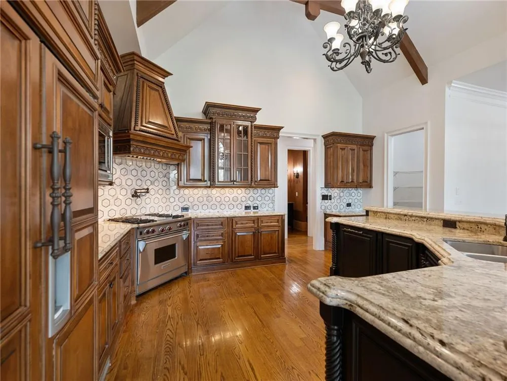 2279 Weeping Oak Dr, Braselton, GA 30517