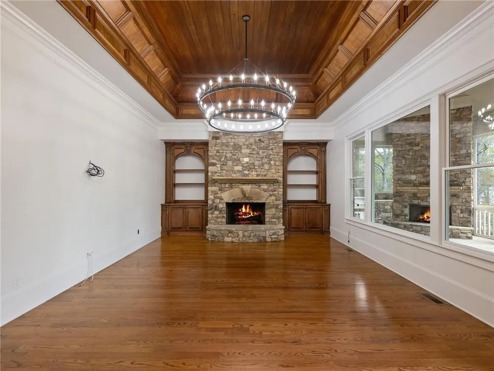 2279 Weeping Oak Dr, Braselton, GA 30517