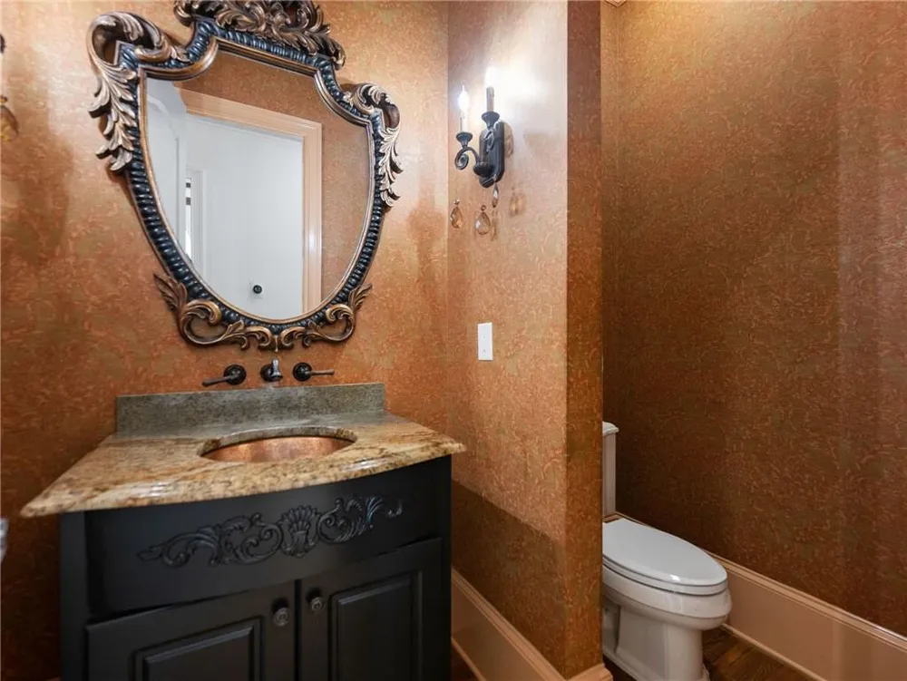 2279 Weeping Oak Dr, Braselton, GA 30517