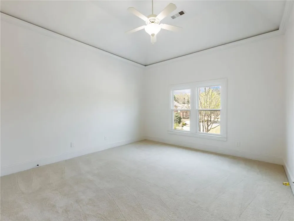 2279 Weeping Oak Dr, Braselton, GA 30517