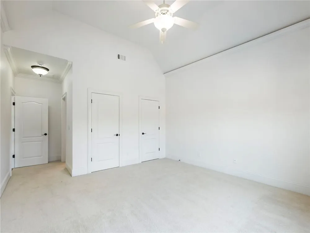 2279 Weeping Oak Dr, Braselton, GA 30517