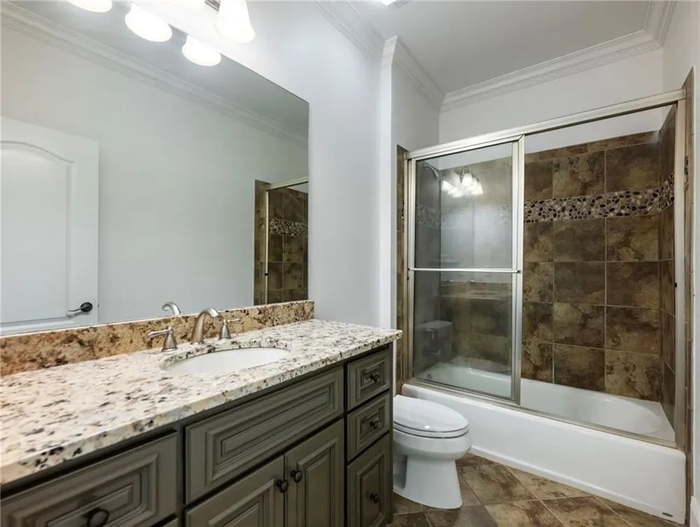 2279 Weeping Oak Dr, Braselton, GA 30517