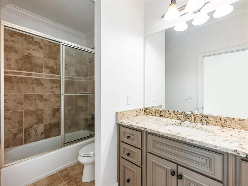 2279 Weeping Oak Dr, Braselton, GA 30517