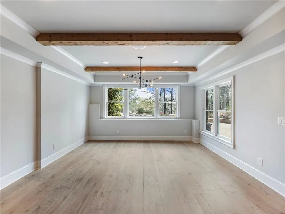 2279 Weeping Oak Dr, Braselton, GA 30517