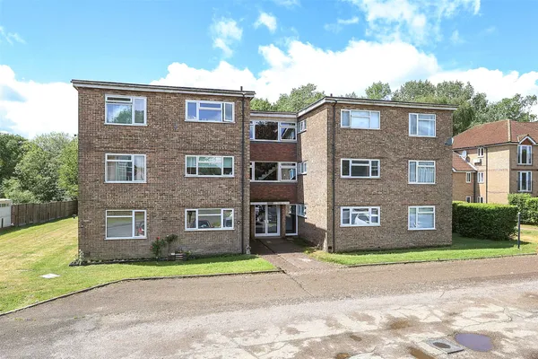 Longbridge Road, Horley, Surrey, RH6