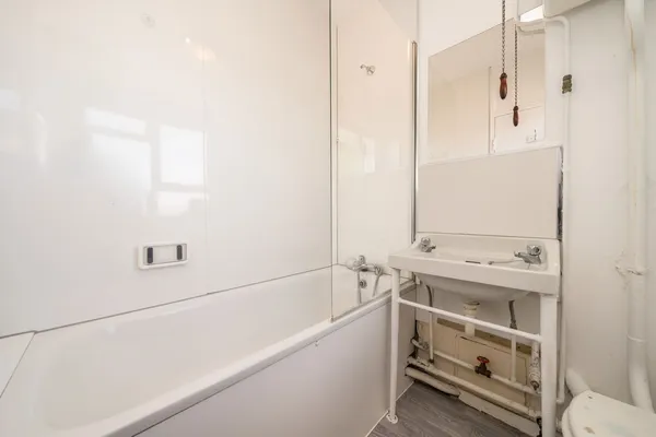 Abbots Manor, London, SW1V photo 5