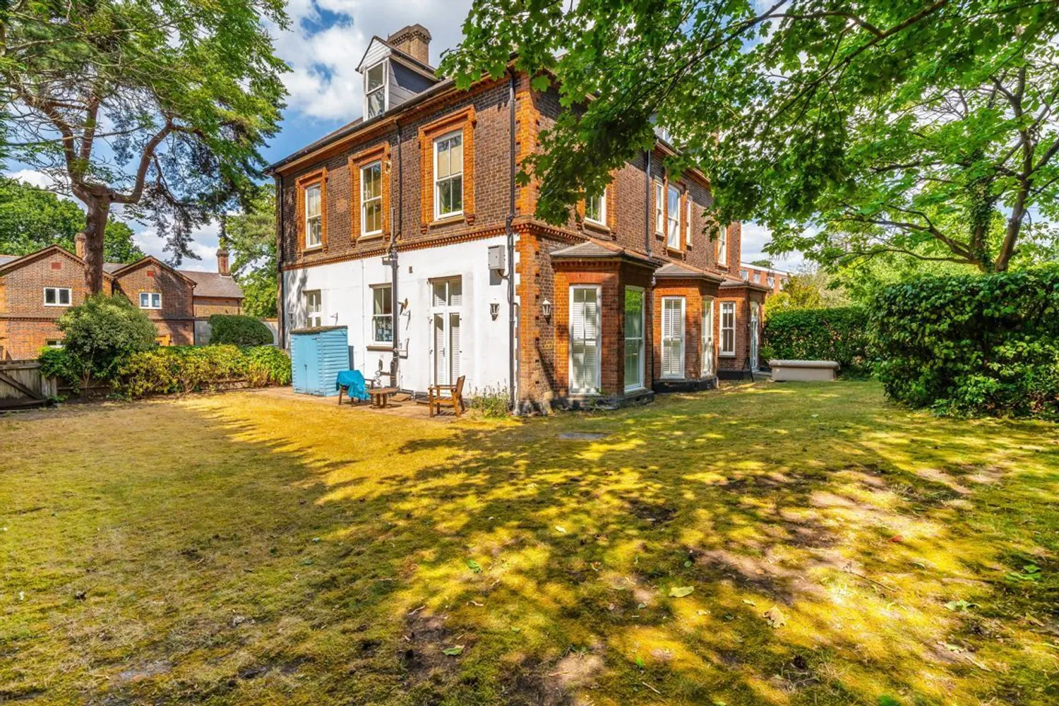 Elgin Road, Weybridge, KT13 photo 5