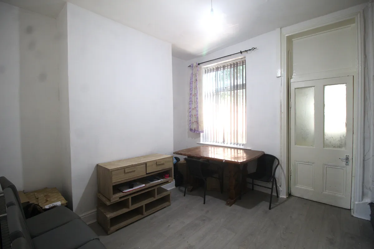 2-Bedroom Home To Let, Oldham, Retford Street, OL4
