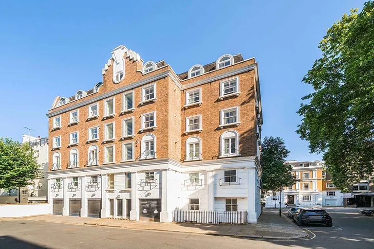 Craven Hill Gardens, London, W2