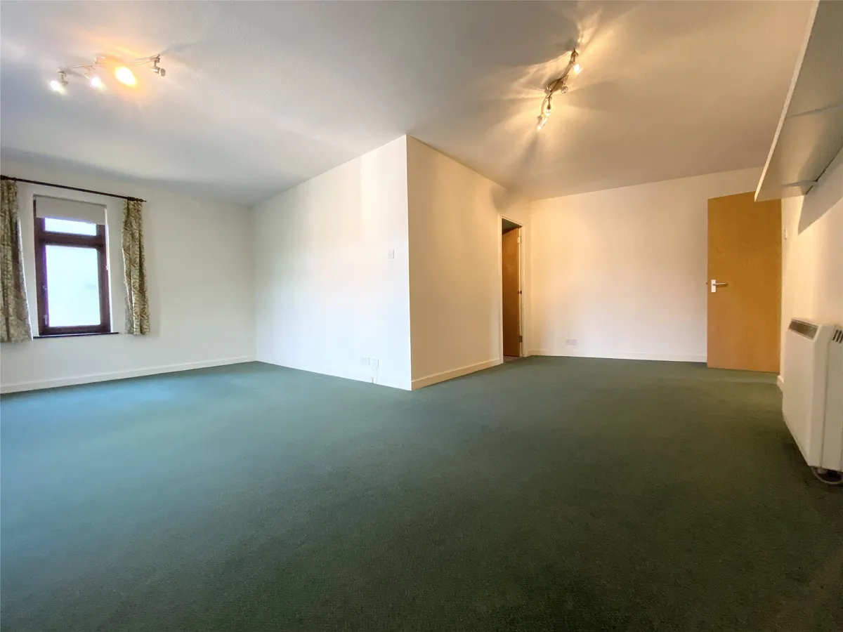 St. Martins Walk, Dorking, RH4