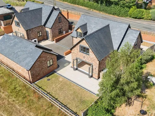Alcester Road, Wootton Wawen, Henley-In-Ardenphoto
