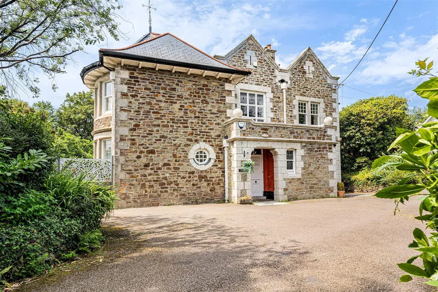 Property Image 11