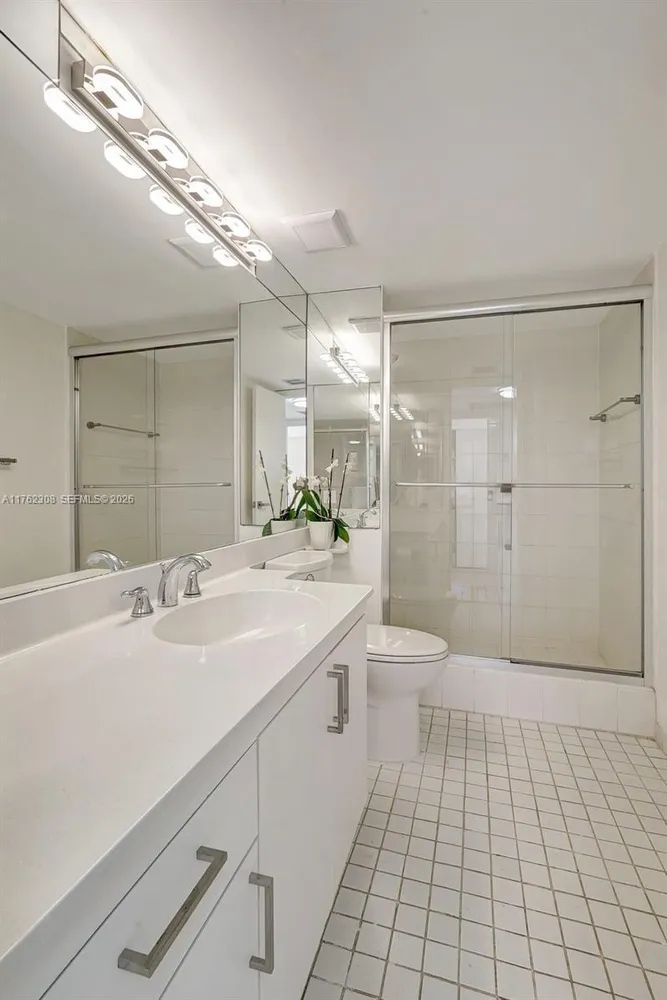 4000 TOWERSIDE TER, Miami, FL 33138