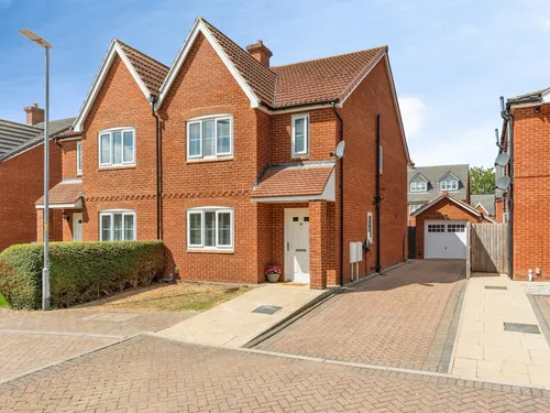 Garden Close, Granthamphoto
