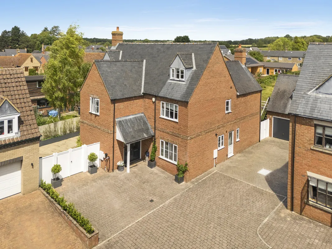 Fermyn Close, Brigstock, Northamptonshire, NN14
