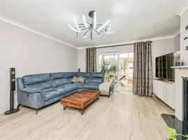 Dodworth Drive, WAKEFIELD thumb 2