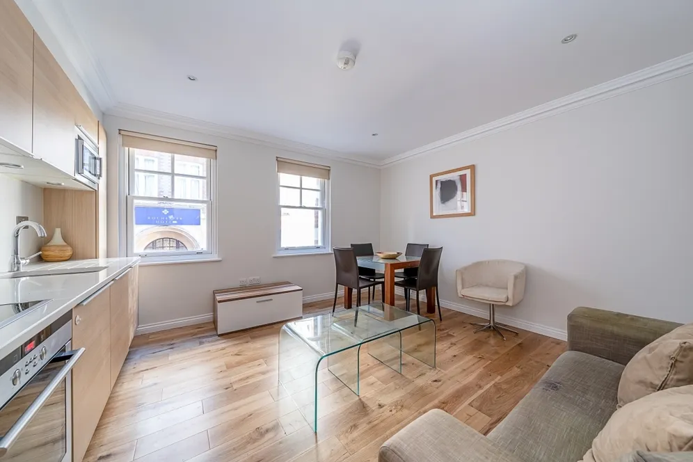 Vincent Square Westminster SW1P photo 2