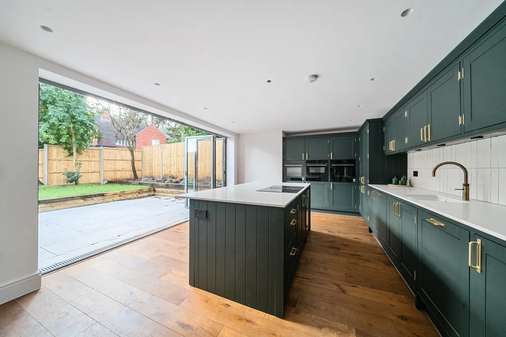 Brockenhurst Road Ascot SL5 photo 2