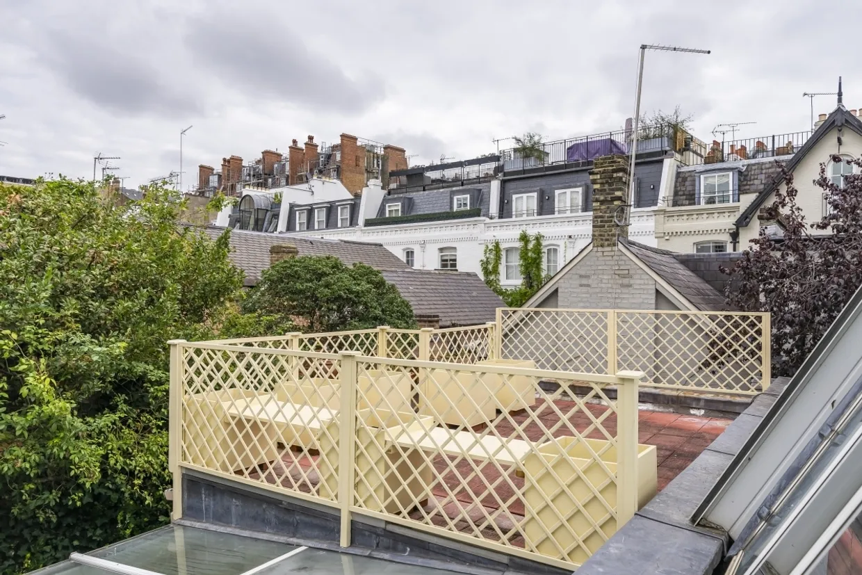 Adam  Eve Mews London W8 photo 5