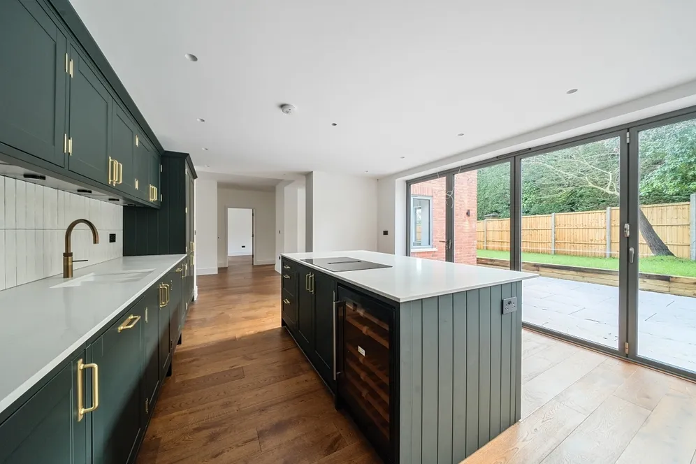 Brockenhurst Road Ascot SL5 photo 8