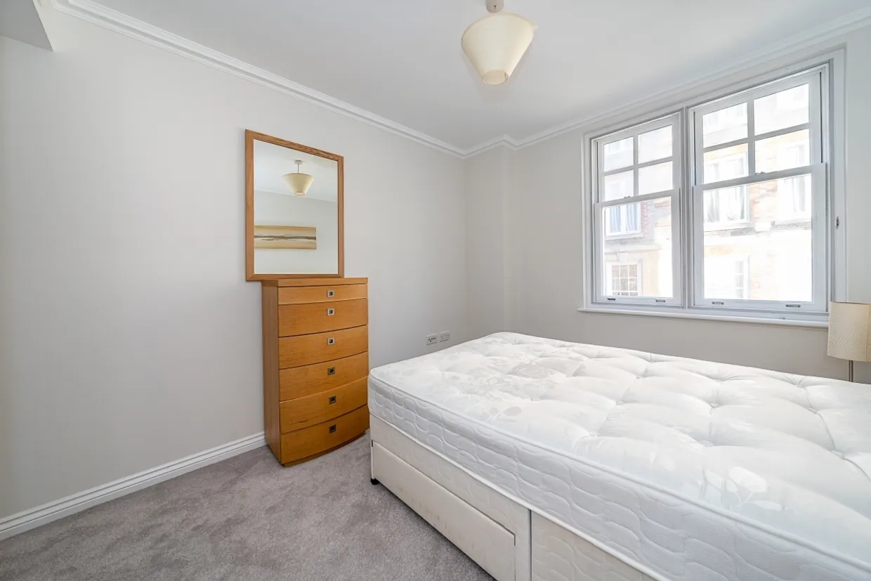 Vincent Square Westminster SW1P photo 11