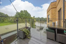 Railshead Road Isleworth TW7 photo 12