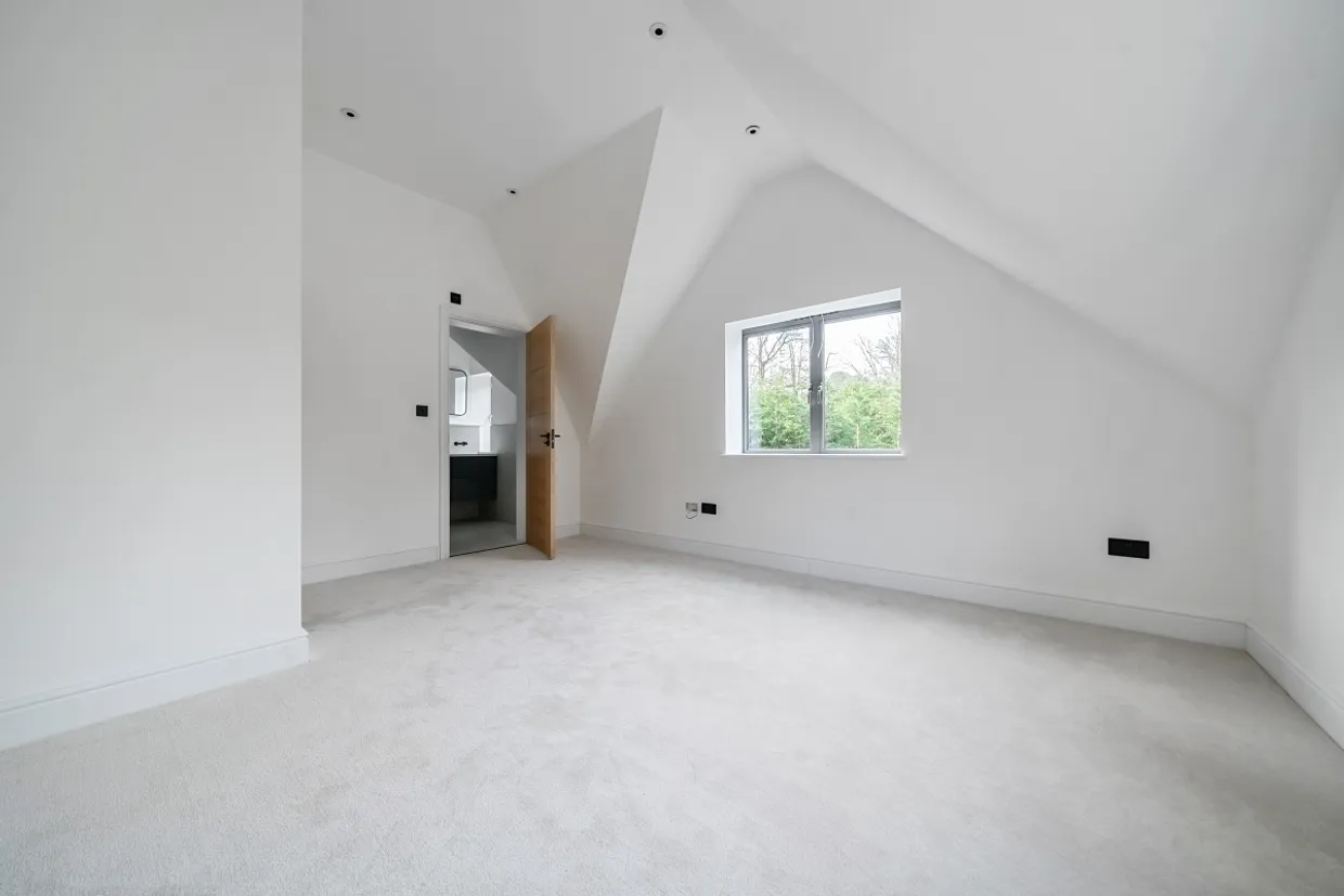 Brockenhurst Road Ascot SL5 photo 12