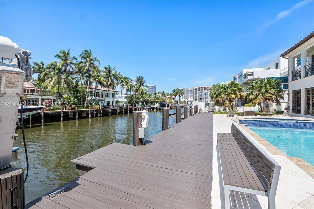 2601 Delmar Pl, Fort Lauderdale, FL 33301