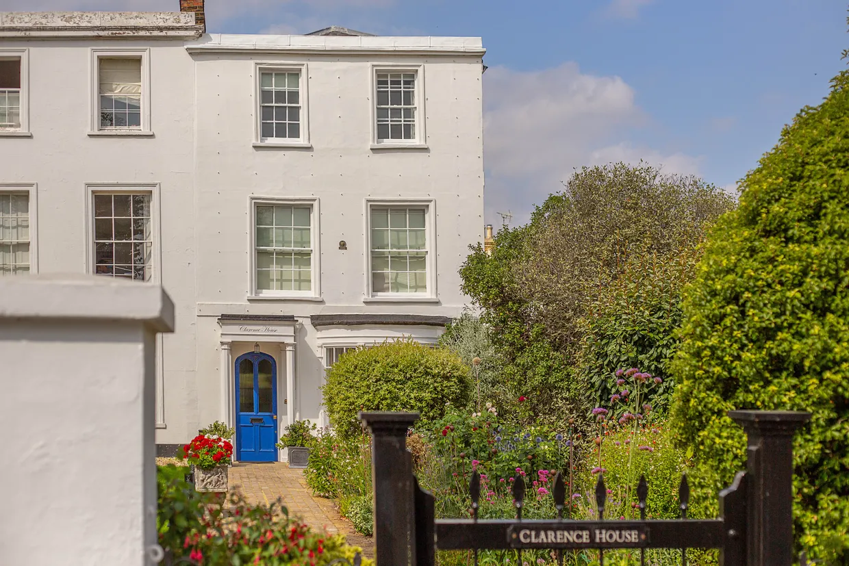 Park Road, Teddington, TW11 photo 1
